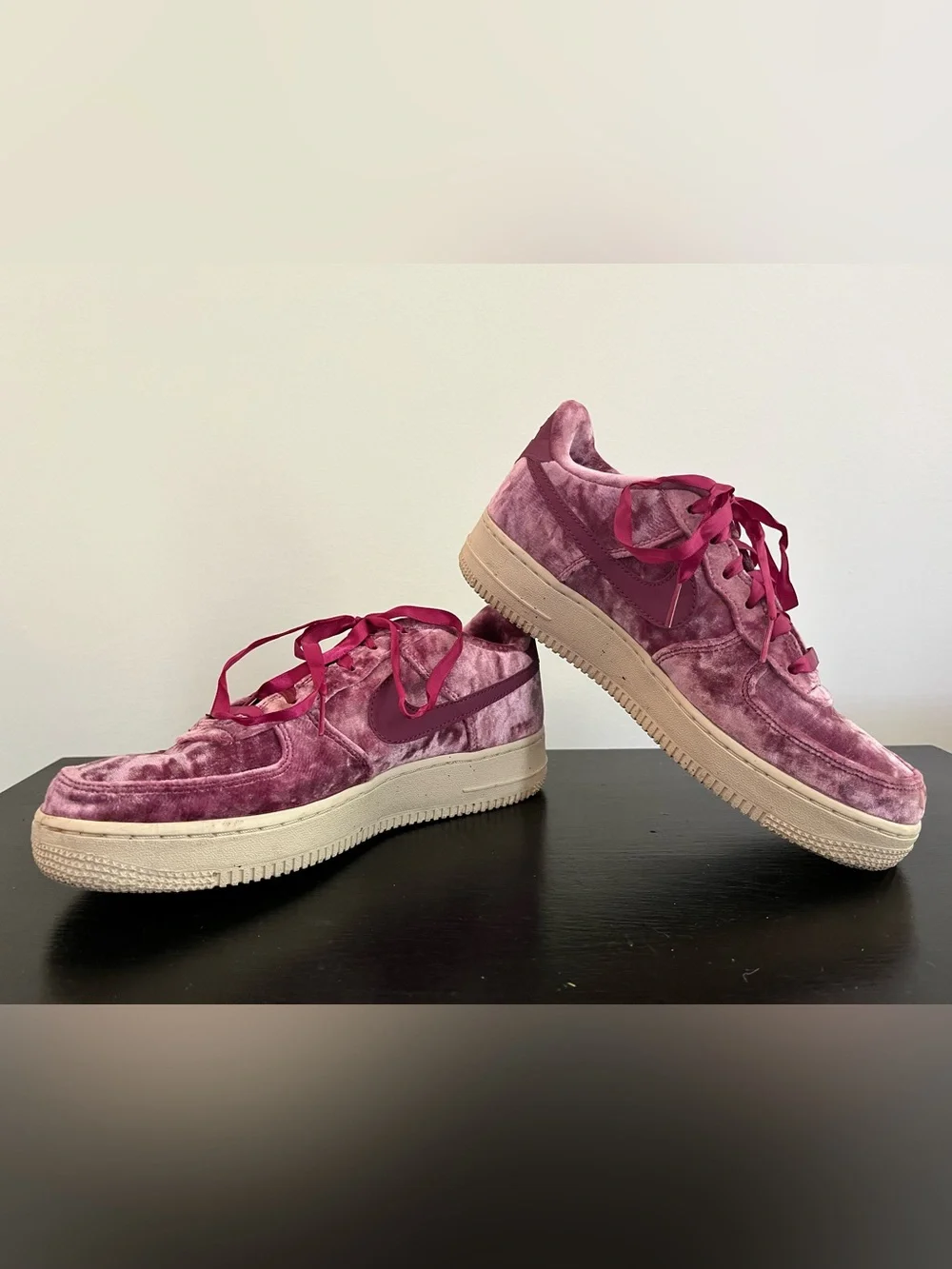 Nike Air Force 1 ‘07 LV8 Crushed Velvet Pink Sneakers Size 7Y (Fits Women’s 8)